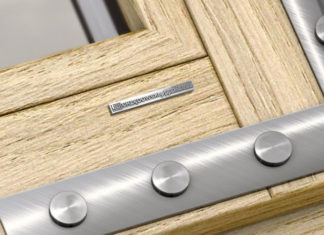 Tego jeszcze nie widzieliście – projekty okien duetu Paprocki & Brzozowski