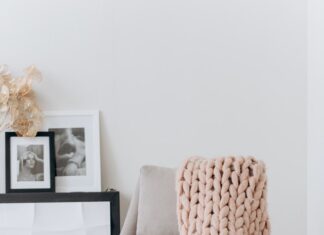 5 prostych trików na dodanie salonowi przytulności bez remontu