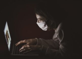 Jaka odległość między latami pod blachę?