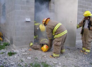 Czy w wędzarni można grillować?