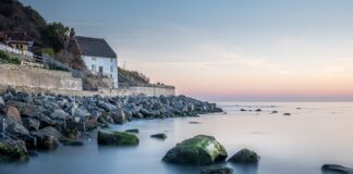 Czy można powiesić telewizor na karton gipsie?