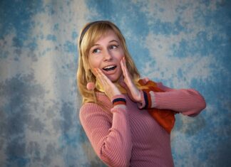 Z jaką siłą uderza młotek?