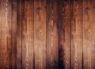 Jaka lepsza jest wędzarnia drewniana czy metalowa?