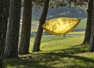 Z jakiego materiału zrobić hamak?