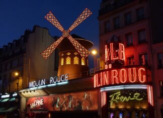 Czy można Blaszkę wyłożyć folią aluminiową? Czy można Blaszkę wyłożyć folią aluminiową?