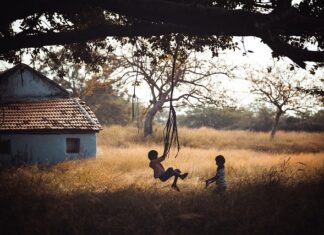 Jak zrobić huśtawkę z materiału?