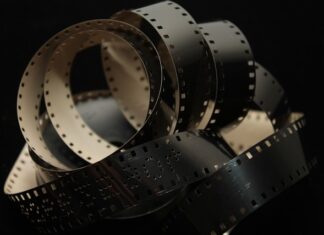 Czy trzeba dawać folię pod blachę?