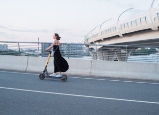 Czy w lampach LED wymienia się żarówki?