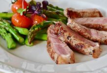 Czy na diecie można jeść mięso z grilla?