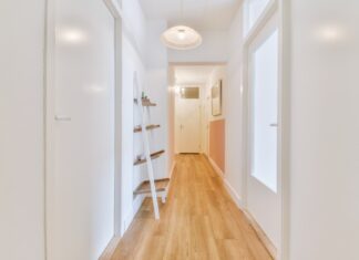 Jak udekorować wąski przedpokój? wąski przedpokój